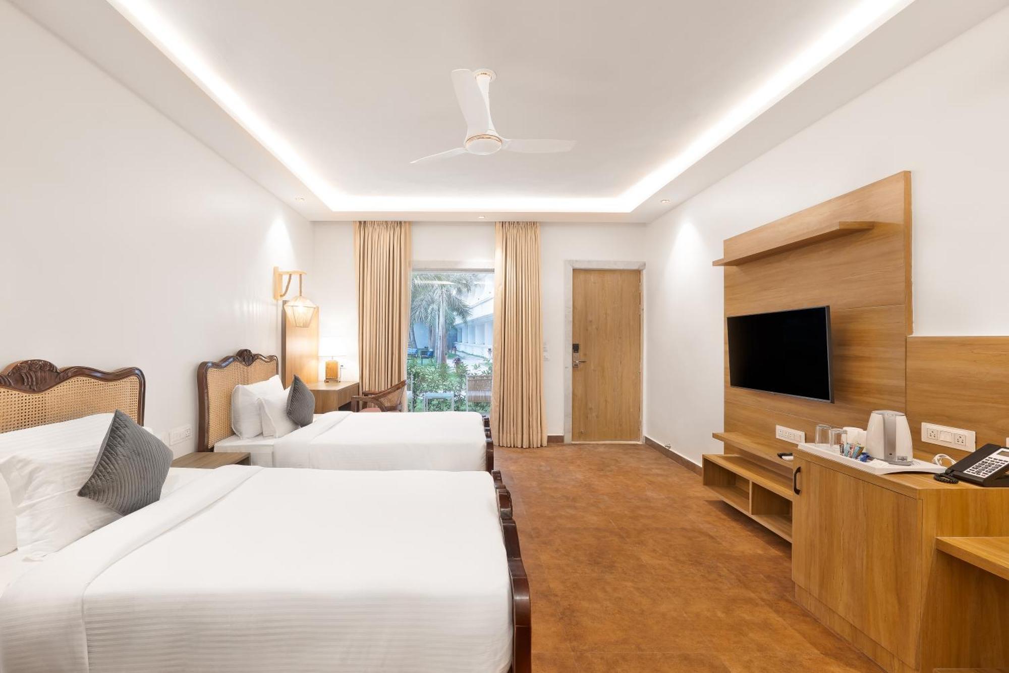 White Wharf Beach Resort Morjim Goa Exterior photo